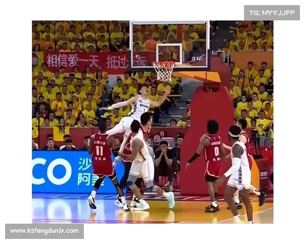 2023 NBA中国赛精彩回顾:篮球盛宴点燃上海与深圳激情对决 2023 NBA中国赛精彩回顾:篮球盛宴点燃上海与深圳激情对决